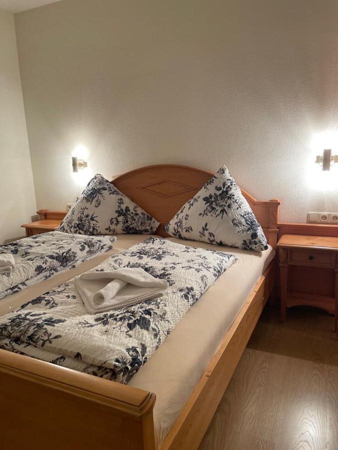 Hotel Und Restaurant Gruner Hahn Elsenfeld Luaran gambar