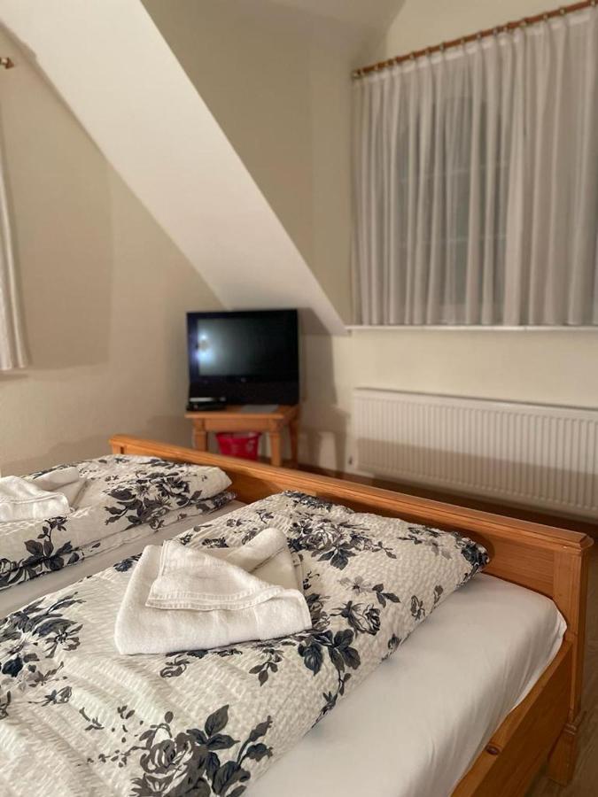 Hotel Und Restaurant Gruner Hahn Elsenfeld Luaran gambar